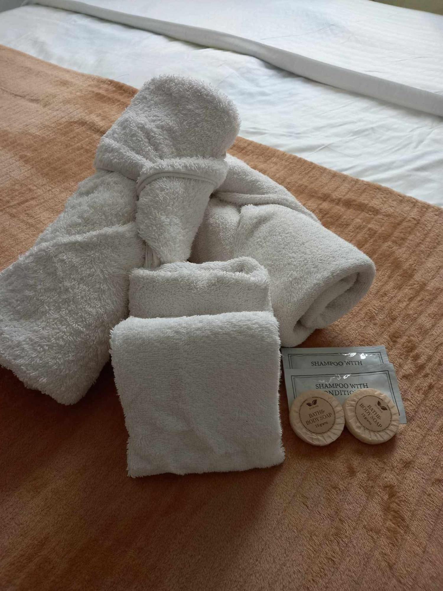 Beacon Makati Condo Free Pool Access Free Wifi 100Mbps & Free Netflix Маніла Екстер'єр фото